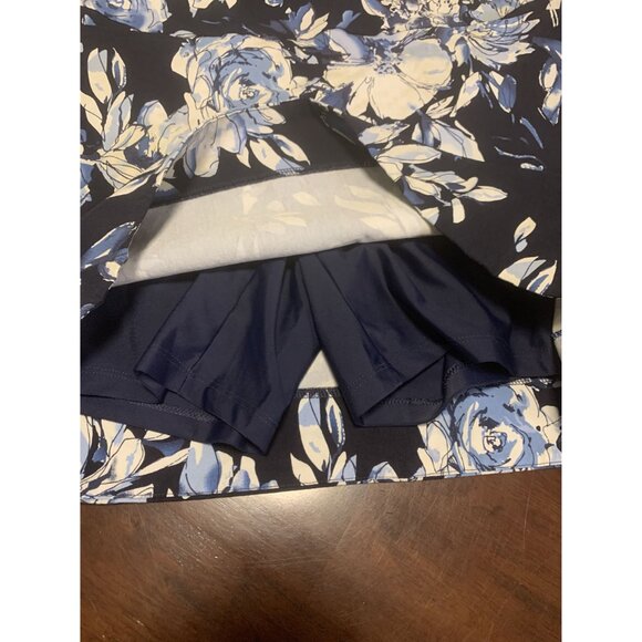 S. C. & Co Floral Skort 360 Tummy Control Size M - Picture 5 of 8